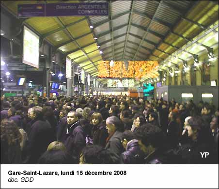 Gare-Saint-Lazare, lundi 15 décembre 2008