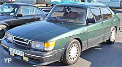 Saab 900