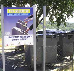 tri s&eacute;lectif &agrave; Cabris (06)