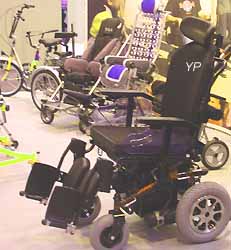 fauteuil roulant &eacute;lectrique
