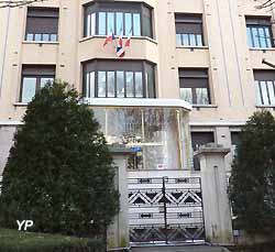 Centre hospitalier de Neuilly-sur-Seine (doc. Yalta Production)