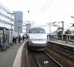 le TGV dans la gare d'Angers
