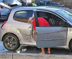 Voiture inondée (doc. Yalta Production)