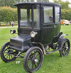 Detroit Electric Model D Brougham (1910) (doc. Yalta Production)