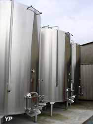 cuves en acier pour la vinification 
