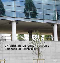 université de Cergy-Pontoise