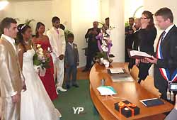 mariage devant monsieur le Maire