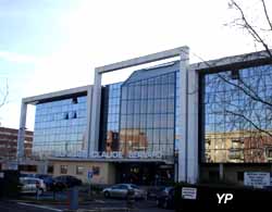 Clinique Claude Bernard (doc. Yalta Production)