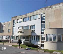 Clinique de Saint Faron (doc. Yalta Production)