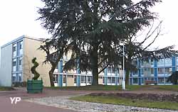 Hôpital Charles Richet (doc. Yalta Production)