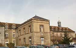 Centre hospitalier de Fontainebleau (doc. Yalta Production)