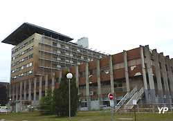 Hôpital Haut-Lévêque (doc. Yalta Production)