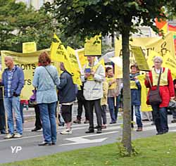 Manifestation en faveur des homosexuels (doc. Yalta Production)