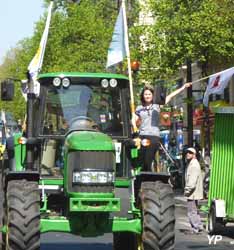 manifestation d'agriculteurs place de la République 