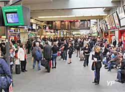 jour de grand départ à la gare de Lyon