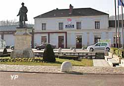 Gare de Montbard